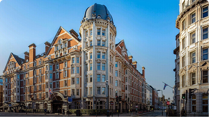 Aurora Capital Group Wins 2025 Global Investment Management Award